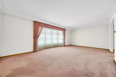 9620 S Keeler Avenue S, Oak Lawn, IL 60453 - Photo 4