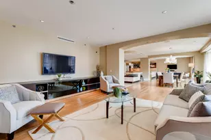 270 E Pearson St, Chicago, IL 60611 - Photo 4