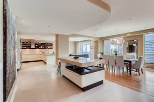 270 E Pearson St, Chicago, IL 60611 - Photo 10