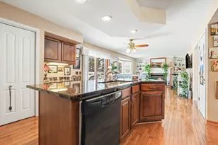 2297 Lakeside Dr, Aurora, IL 60504 - Photo 8