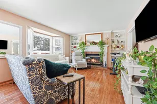 2297 Lakeside Dr, Aurora, IL 60504 - Photo 6