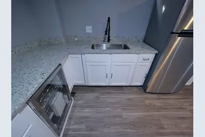 8415 Trumbull Avenue, Skokie, IL 60076 - Photo 22