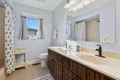 1458 Kingston Court, Des Plaines, IL 60018 - Photo 4