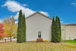 514 Bentson St, Oswego, IL 60543 - Photo 26