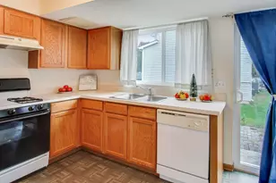 514 Bentson St, Oswego, IL 60543 - Photo 12