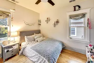 4033 W Waveland Ave, Chicago, IL 60641 - Photo 14