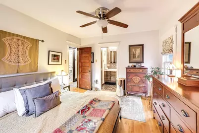 4033 W Waveland Avenue, Chicago, IL 60641 - Photo 12