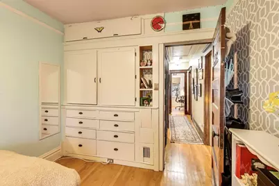 4033 W Waveland Avenue, Chicago, IL 60641 - Photo 16