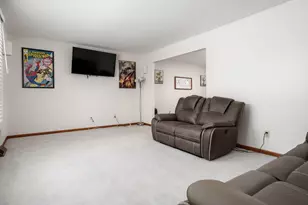 9336 Old Towne Ct, Roscoe, IL 61073 - Photo 16