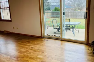 304 Brynn Dr, Manhattan, IL 60442 - Photo 10