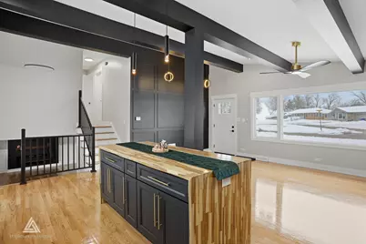 10738 S New England Avenue, Worth, IL 60482 - Photo 12