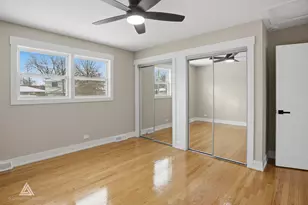 10738 S New England Ave, Worth, IL 60482 - Photo 18