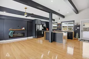 10738 S New England Ave, Worth, IL 60482 - Photo 4