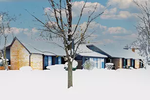 633 Cress Creek Ln, Crystal Lake, IL 60014 - Photo 2