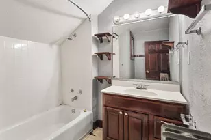 634 13th St, Rockford, IL 61104 - Photo 36