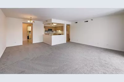 7021 W Touhy Avenue #509, Niles, IL 60714 - Photo 4