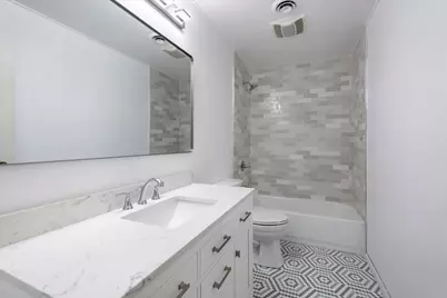 650 Cress Creek Lane, Crystal Lake, IL 60014 - Photo 2