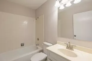 1807 Parklane Ave, McHenry, IL 60050 - Photo 10