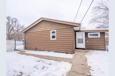 1807 Parklane Avenue, McHenry, IL 60050 - Photo 12