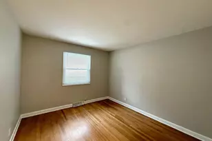 746 N Glenwood Pl, Aurora, IL 60506 - Photo 12