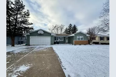 746 N Glenwood Place, Aurora, IL 60506 - Photo 1