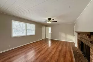 746 N Glenwood Pl, Aurora, IL 60506 - Photo 8