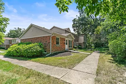 1101 Colony Court, Streamwood, IL 60107 - Photo 2