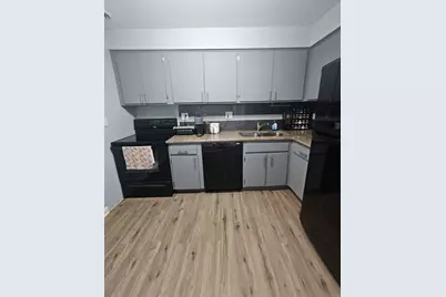 603 E Falcon Drive #104A, Arlington Heights, IL 60005 - Photo 2