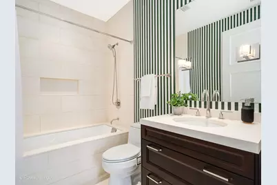 118 E Erie Street #31G, Chicago, IL 60611 - Photo 34