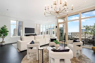 118 E Erie St, Chicago, IL 60611 - Photo 8