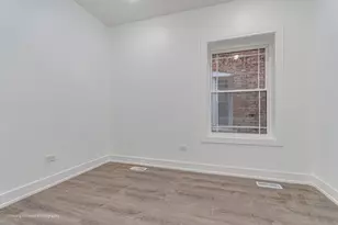 3819 W Arthington St, Chicago, IL 60624 - Photo 6