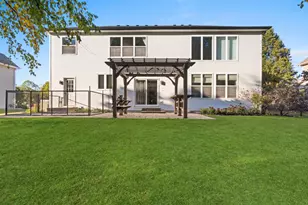 517 Meadowwood Ln, Oswego, IL 60543 - Photo 54