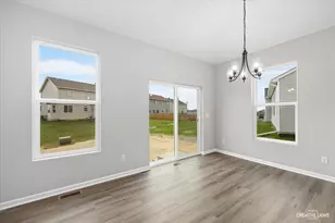 336 N Charles St, Cortland, IL 60112 - Photo 8