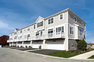 202 Timberleaf Cir, Roselle, IL 60172 - Photo 14