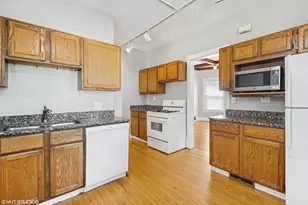 721 Clarence Ave, Oak Park, IL 60304 - Photo 6