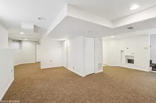 721 Clarence Ave, Oak Park, IL 60304 - Photo 12