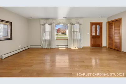 13 W Monterey Avenue, Schaumburg, IL 60193 - Photo 2