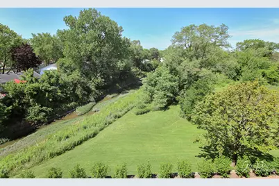 640 McHenry Road #301, Wheeling, IL 60090 - Photo 32