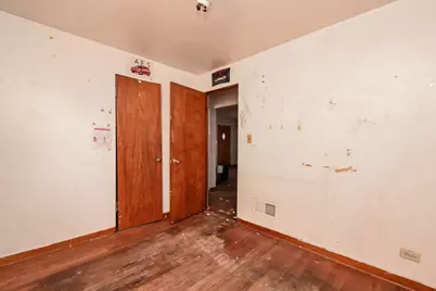 629 S Fulton Avenue, Waukegan, IL 60085 - Photo 8