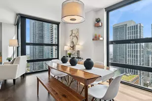 1160 S Michigan Ave, Chicago, IL 60605 - Photo 12