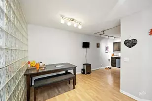 1425 Sandpebble Dr, Wheeling, IL 60090 - Photo 6