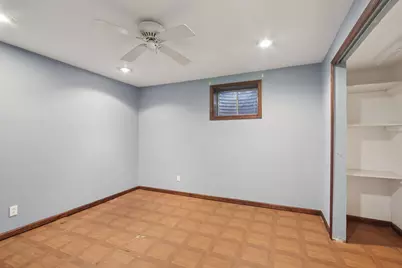 616 Pinehurst Drive, North Aurora, IL 60542 - Photo 24
