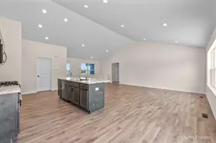 715 Apple Valley Rd, Harvard, IL 60033 - Photo 8