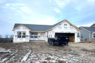 715 Apple Valley Rd, Harvard, IL 60033 - Photo 2