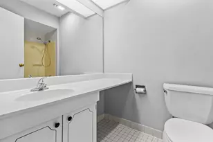 3026 Roberts Dr, Woodridge, IL 60517 - Photo 18