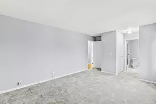 3026 Roberts Dr, Woodridge, IL 60517 - Photo 14