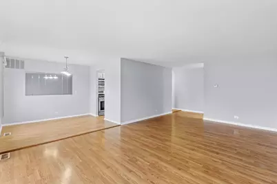 3026 Roberts Drive #7, Woodridge, IL 60517 - Photo 4