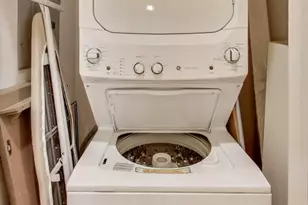 3616 N Janssen Ave, Chicago, IL 60613 - Photo 20