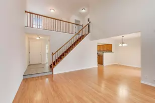 716 Clover Hill Ct, Elk Grove Village, IL 60007 - Photo 6