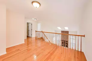 716 Clover Hill Ct, Elk Grove Village, IL 60007 - Photo 16